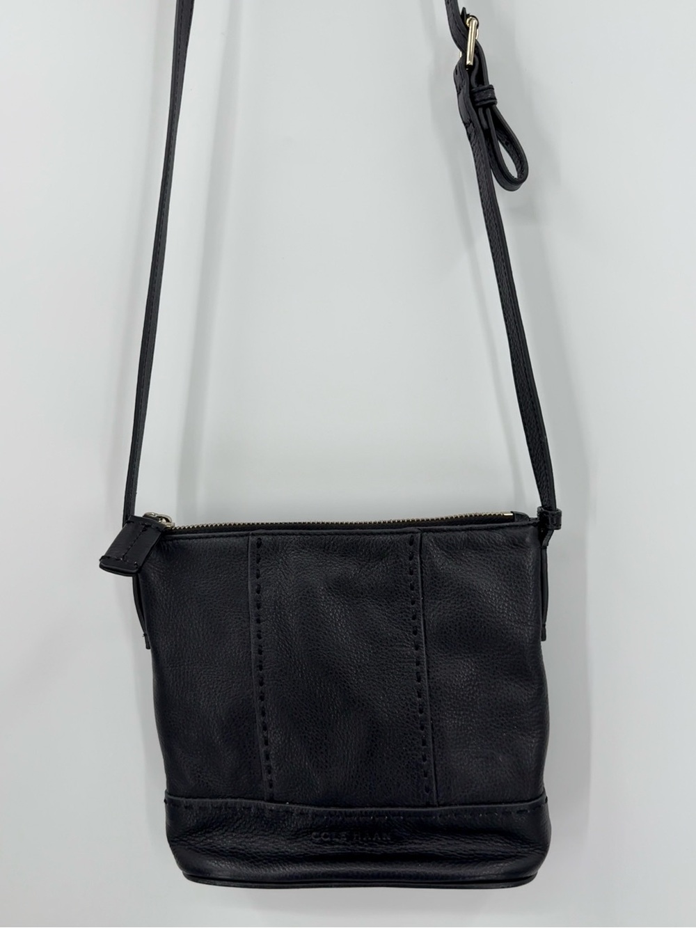 Cole Haan Pebbled Leather Crossbody Bag | Black